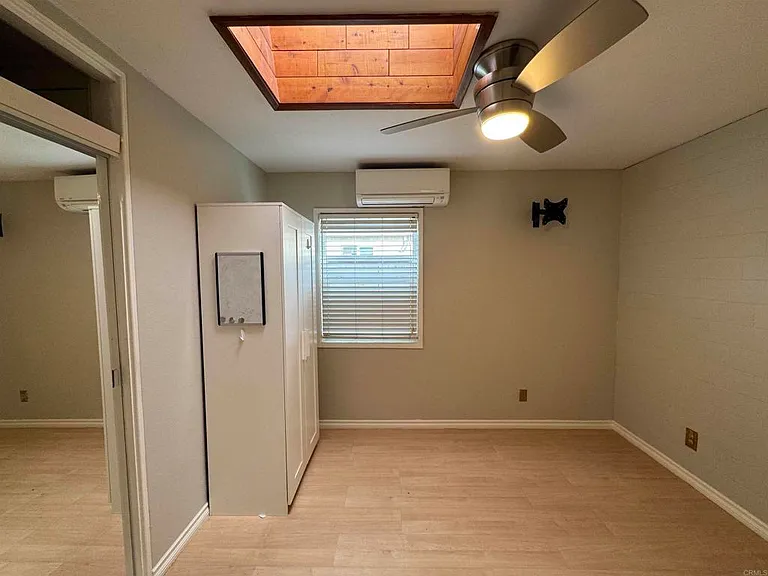 325 Elm Ave — Photo 15