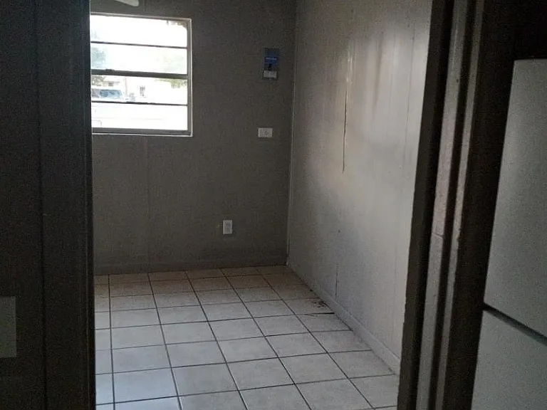 Unit Photo