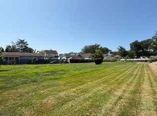 26 Christina St, Little Ferry, NJ