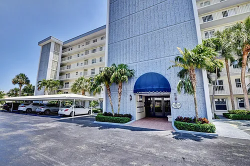 1 Harbourside Dr #3603 Photo 1