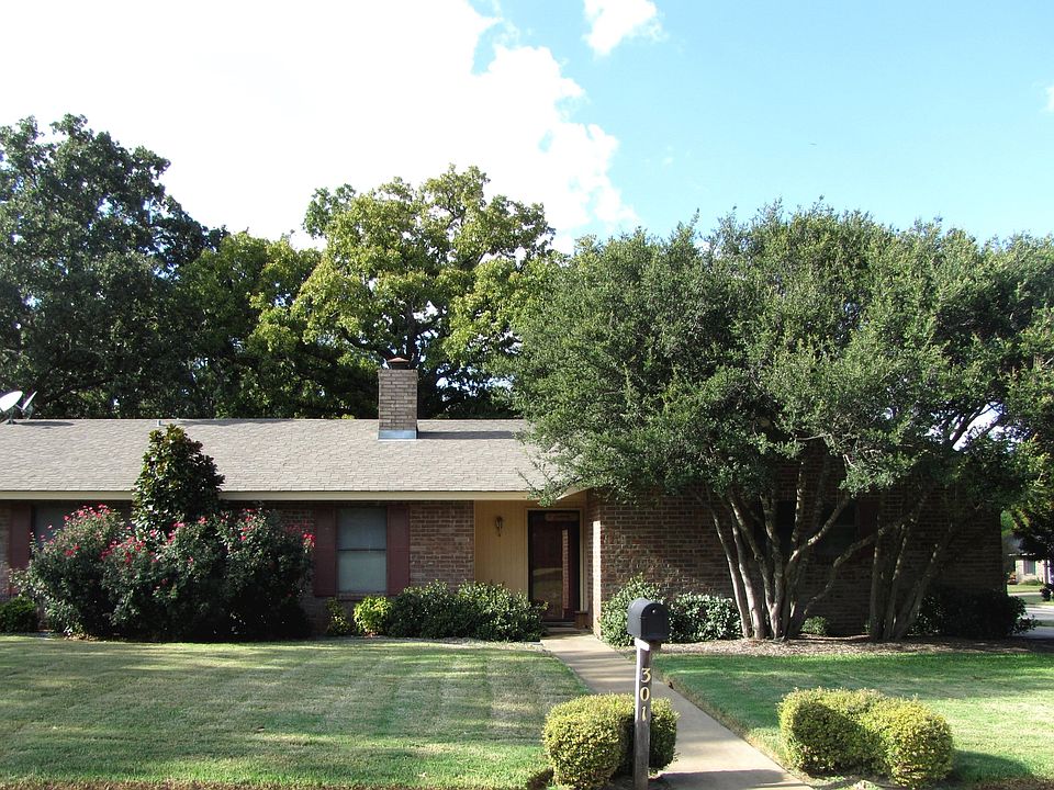 1st image of 301 Rosebud Dr