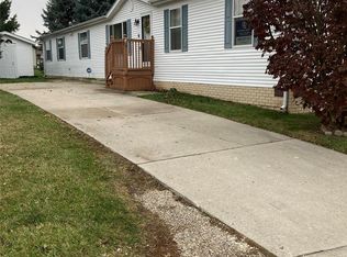 9740 Russell St, Northville, MI 48167