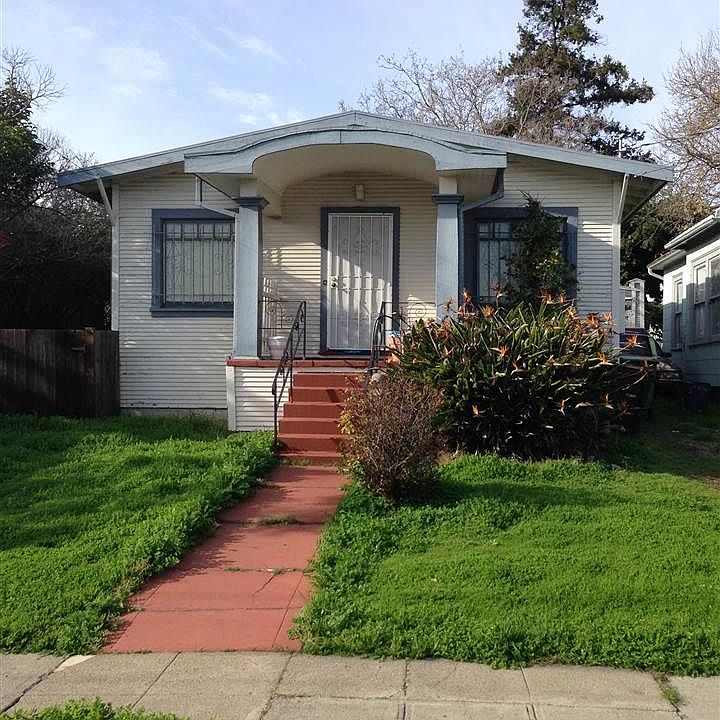 2nd image of 3419 64th Avenue Pl