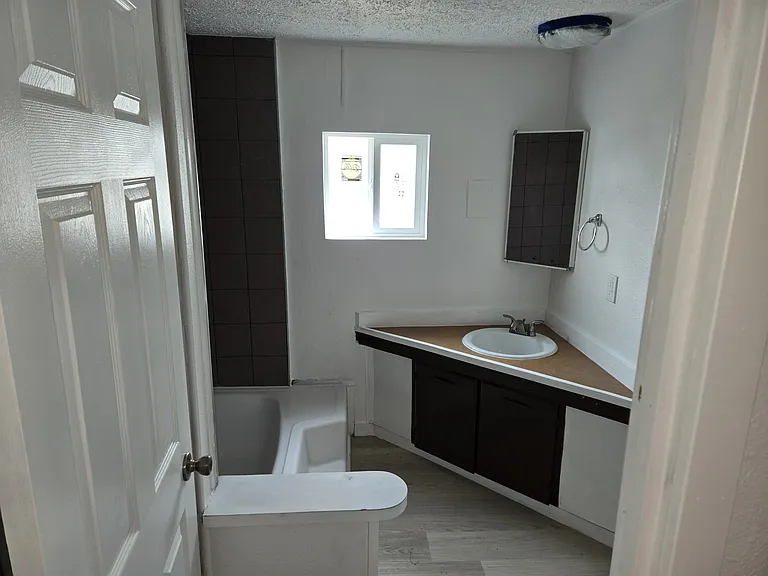 920 3rd St S #23 — Photo 8