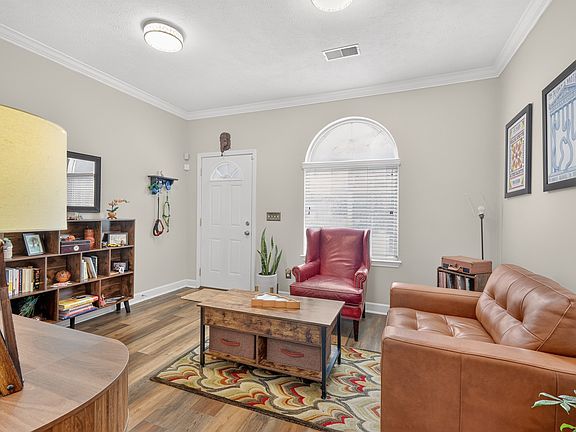 5th image of 5132 Southfork Blvd