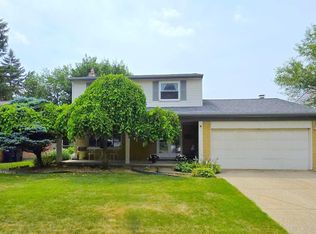 40147 Spitz Dr, Sterling Heights, MI 48313