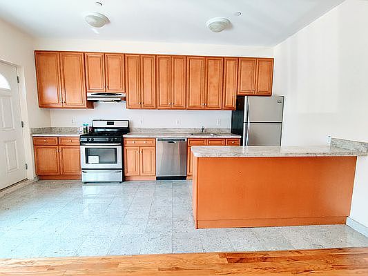 2nd image of 28-40 38th St #1