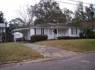 1371 Pine Grove Ct, Jacksonville, FL 32205