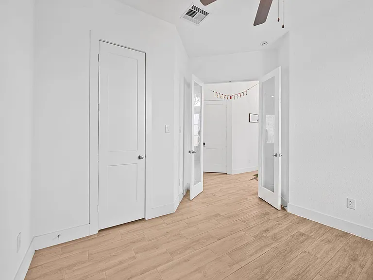 10718 Blossom River Dr — Photo 36
