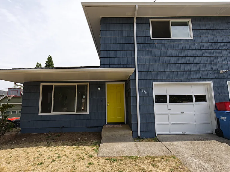 1180 Fairmount Ave S — Photo 2