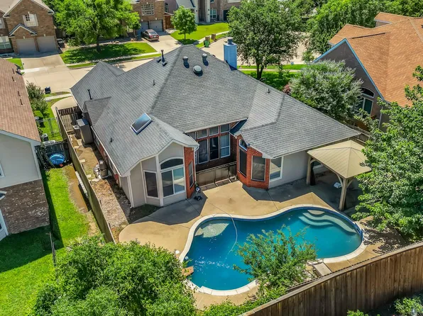 5709 Courtney Cir, Haltom City, TX 76137