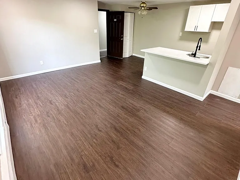 3317 Henninger Rd #302 — Photo 3