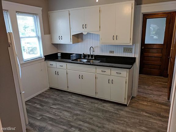 4th image of 1605 Cohassett Ave