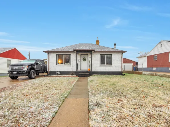 748 E Maple St, South Ogden, UT 84403