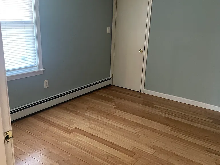 8 Maple St #6 — Photo 3