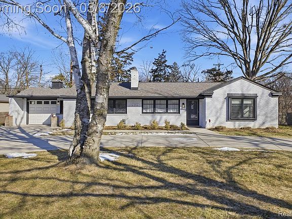 3rd image of 16256 W Thirteen Mile Rd