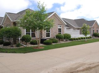 1135 Elizabeth Dr, Waverly, IA 50677