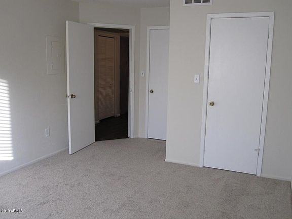 Bedroom-o_Medium