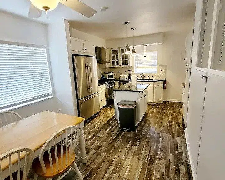 2114 W Colorado Ave — Photo 8