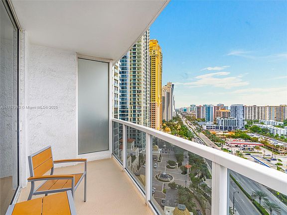 5th image of 18001 Collins Ave #1618