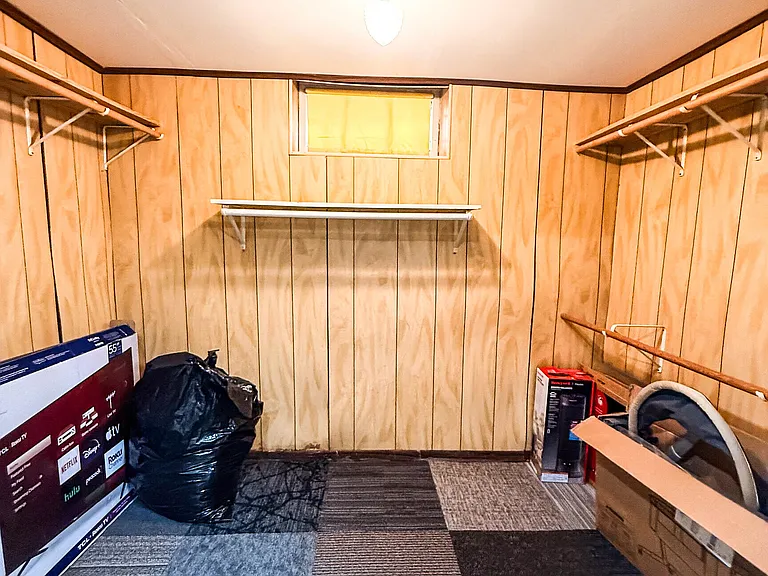 38 Grandview Ave — Photo 32