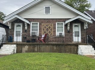 7115 Glades Ave, Saint Louis, MO 63117