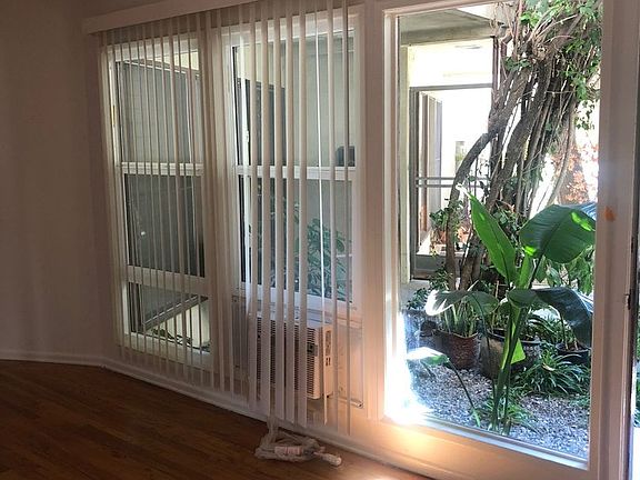 3rd image of 1224 N Crescent Heights Blvd #5