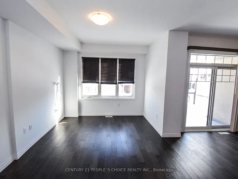 15 Hoffman Ln — Photo 10