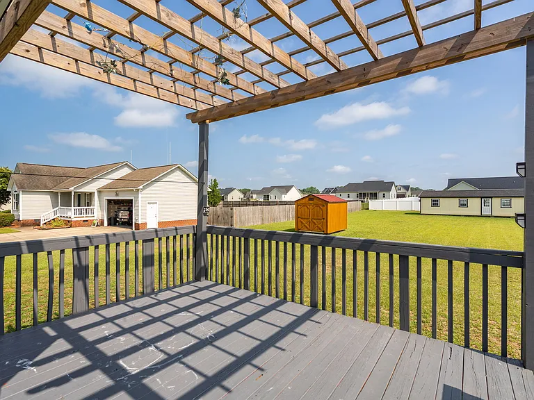 46 Bayberry Ln — Photo 28