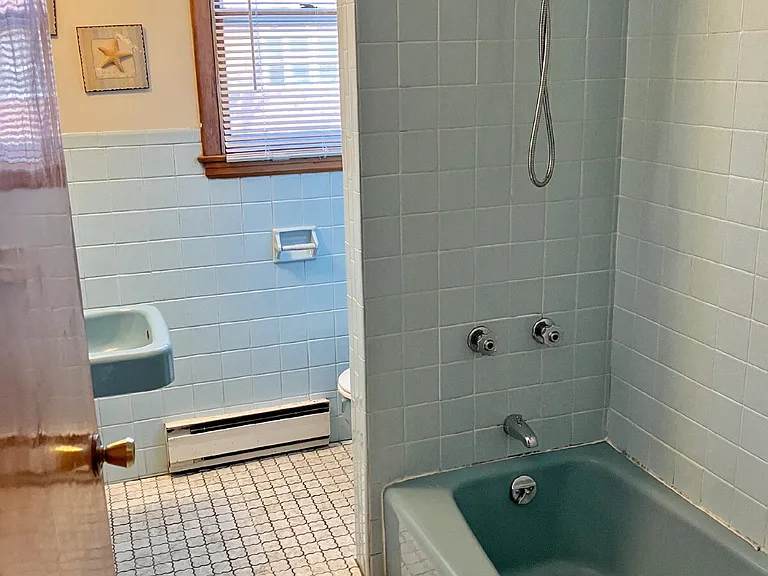15 1st St #2 — Photo 8