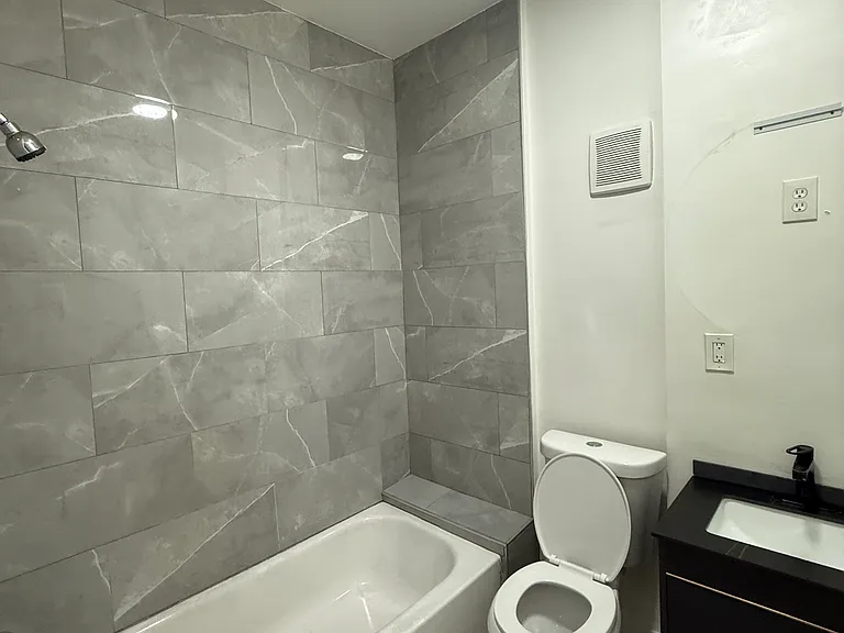713 E 156th St #1 — Photo 8