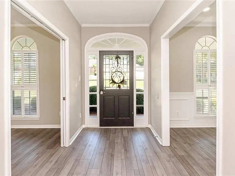 7490 Quency Dr — Photo 9