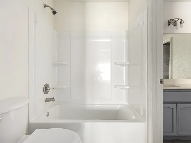 615 N Arrowhead Dr — Photo 19