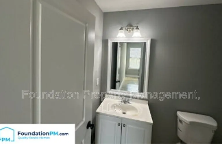 555 Monteagle Dr — Photo 18