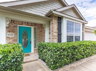 6253 Trinity Creek Dr, Fort Worth, TX 76179