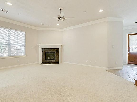 3rd image of 1526 Olive Pl