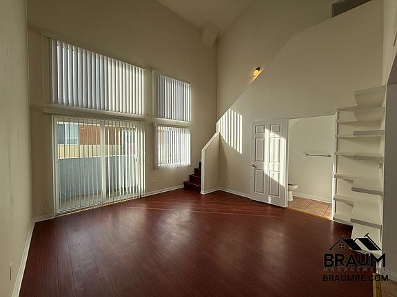2nd image of 5245 Riverton Ave APT 203
