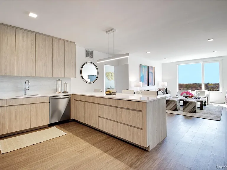 333 Warner Ave #215 — Photo 4