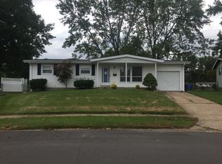 620 Madison Ln, Florissant, MO 63031