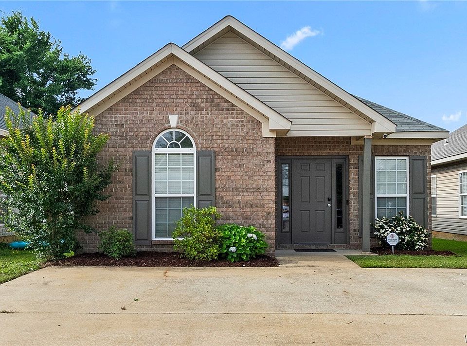 1st image of 9839 Moonlight Dr