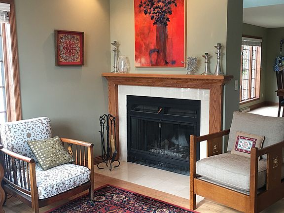 3rd image of 420 Sir Howard Cir