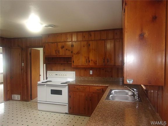 2nd image of 3600 3rd Ave