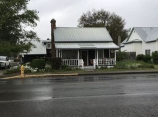 190 S 8th Ave, Elgin, OR 97827