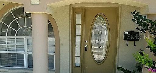 1st image of 921 E Main St