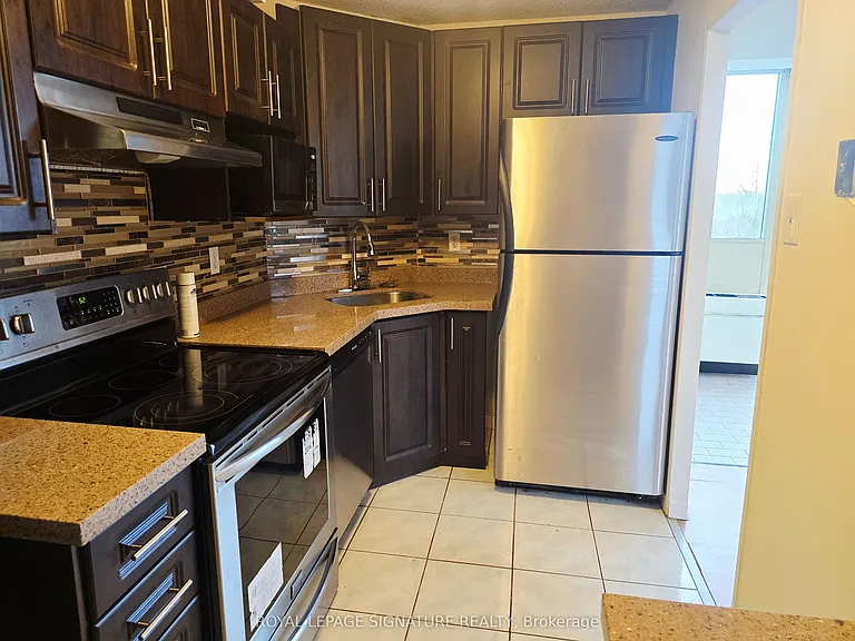 41 Markbrook Ln #213 — Photo 6