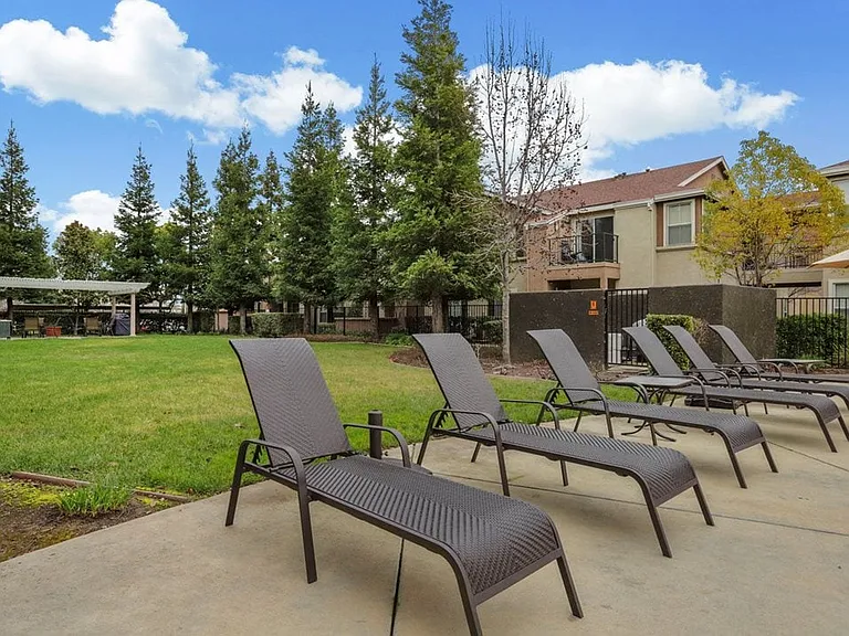 Irongate Apartment Homes — Photo 4