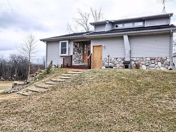 2nd image of 911 Delphine Dr