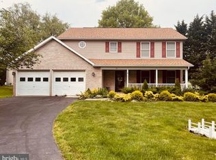 83 Heron Ln, Falling Waters, WV 25419