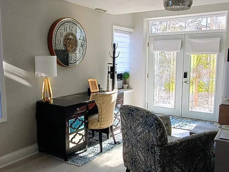 Bitterfield Dr — Photo 1