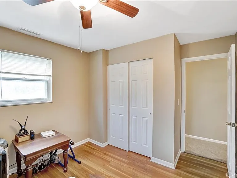 2108 N Fairfield Rd — Photo 27
